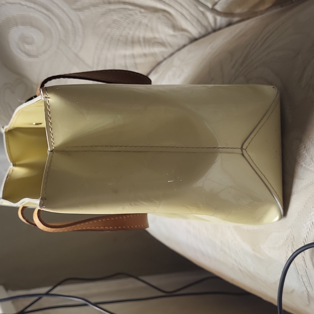 Tote - Picture 2 of 12